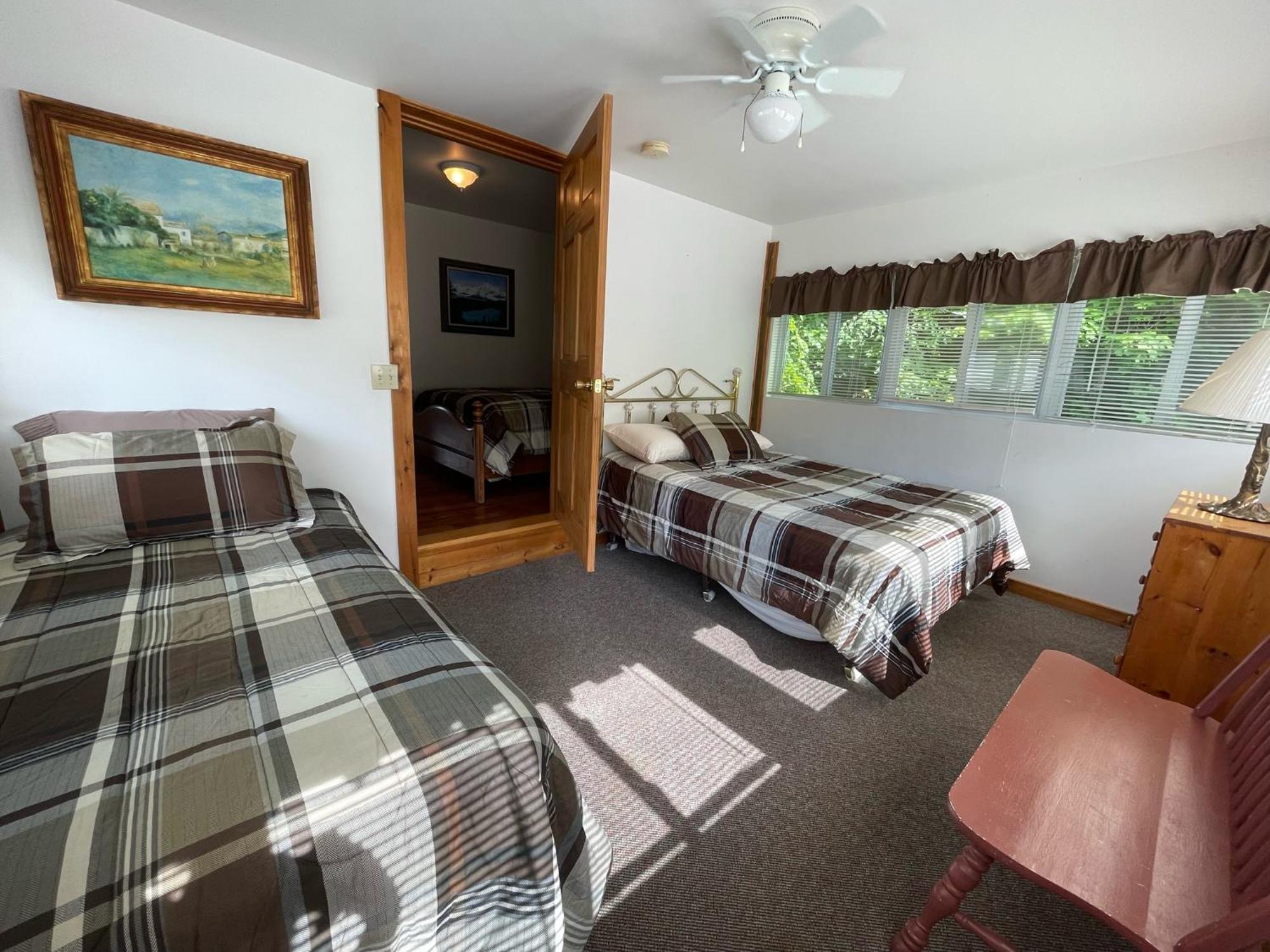Hill View Motel And Cottages Lake George Phòng bức ảnh