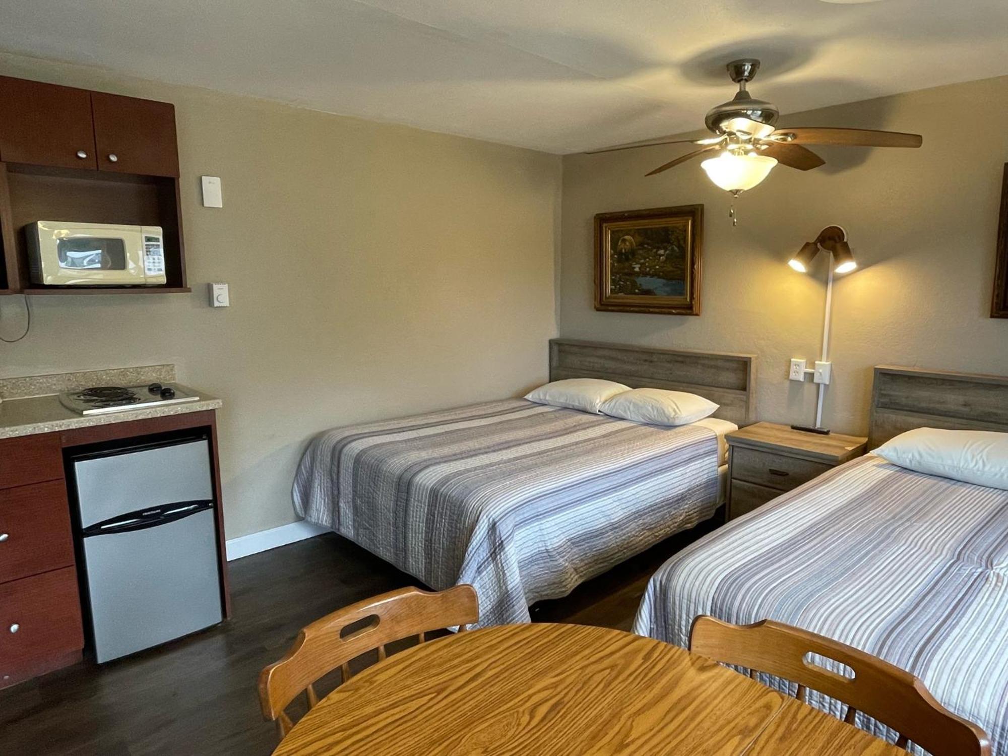 Hill View Motel And Cottages Lake George Phòng bức ảnh